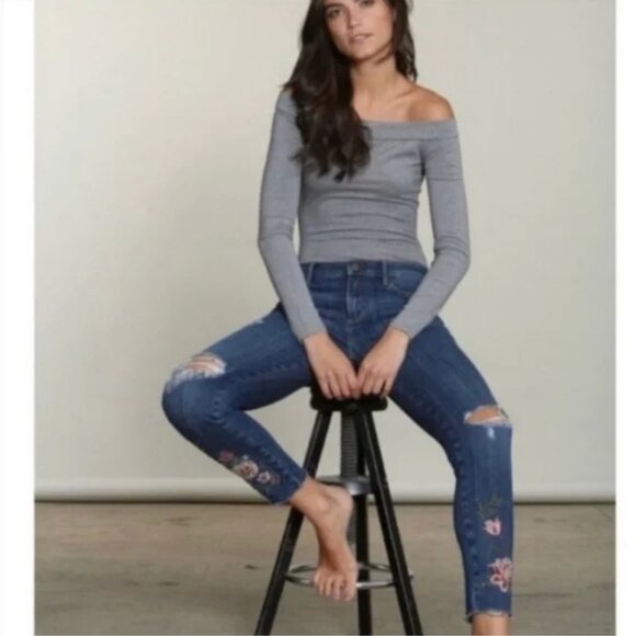 DRIFTWOOD Jackie Embroidered Raw Hem Floral Distressed Skinny Jeans size 25 - Picture 7 of 15